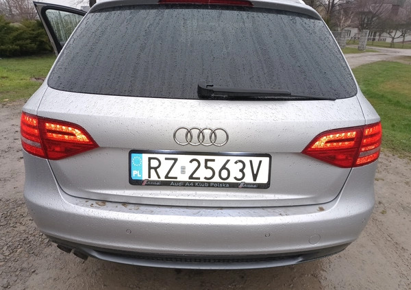 Audi A4 cena 29900 przebieg: 340000, rok produkcji 2011 z Recz małe 326